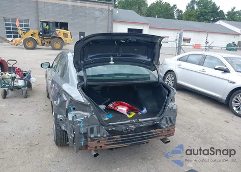 2015 Nissan Altima 2.5 Sv z USA, uszkodzony, nr VIN 1N4AL3APXFC287661